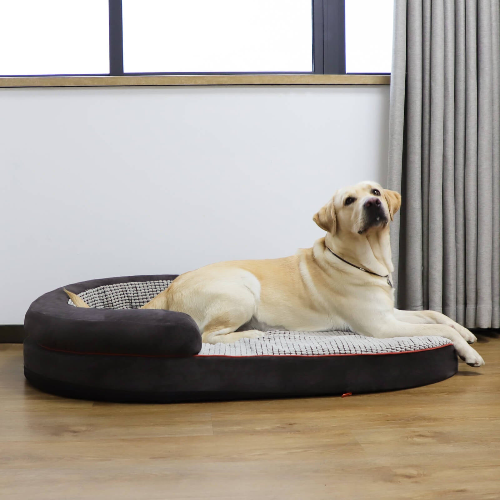 LaiFug 422 Dot Oval Dog Bed Cover